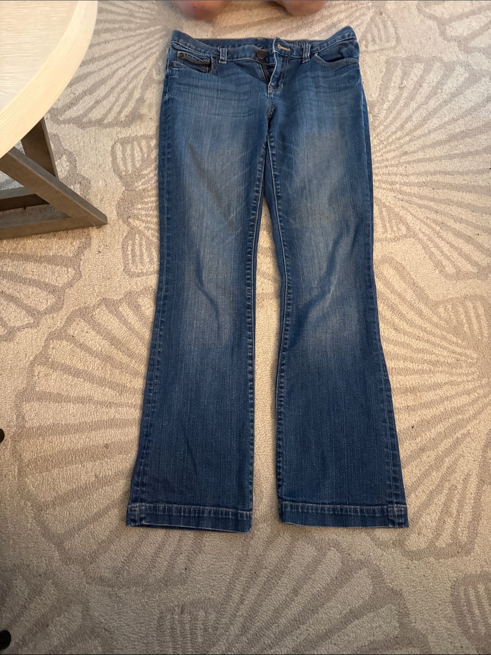 GAP Women's Light Blue High-Rise Jeans with Gold Stitching